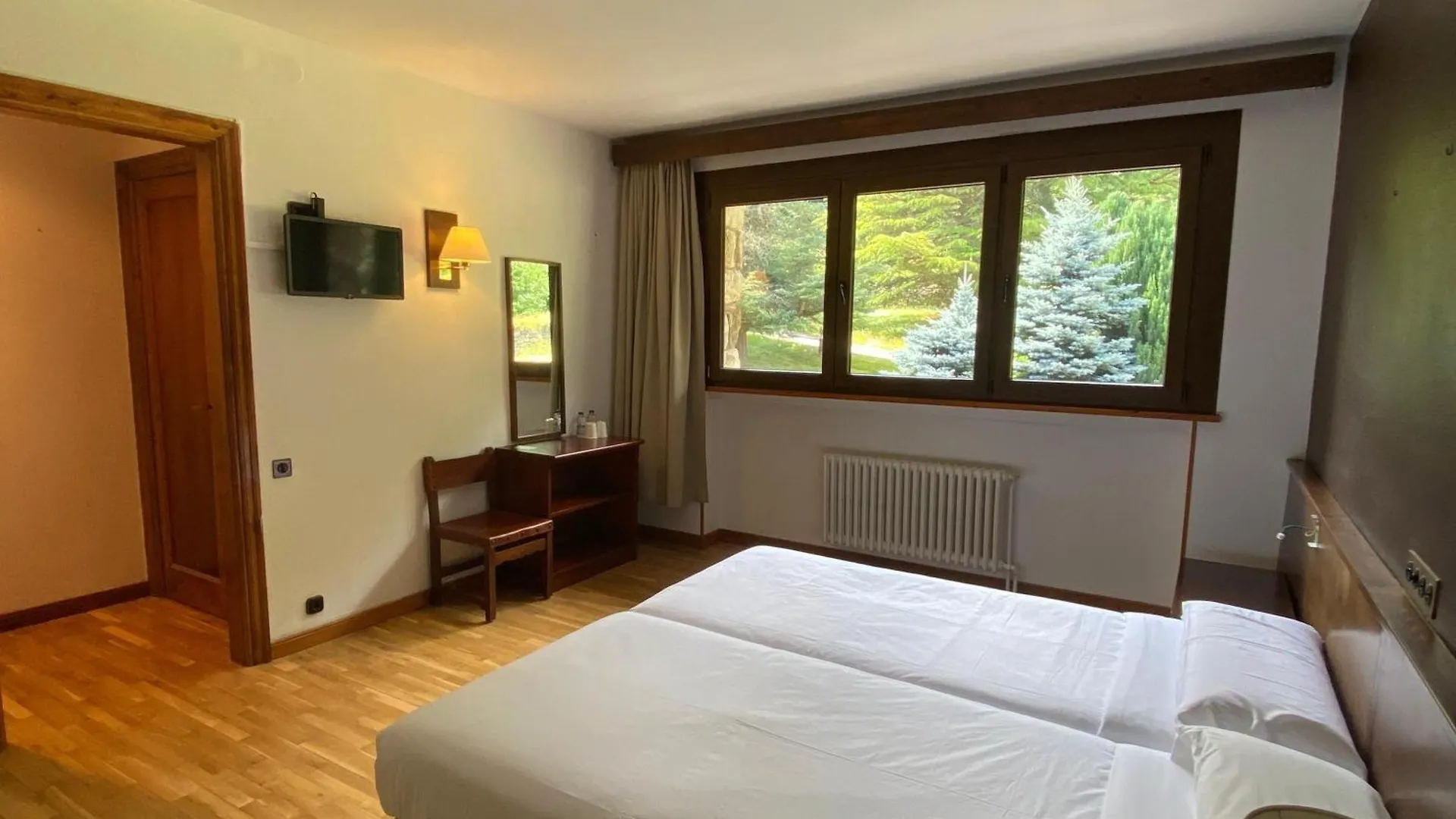 ***  Hotel Els Avets Sorpe إسبانيا